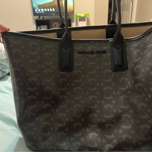 Authentic Michael Kora purse! Excellent condition